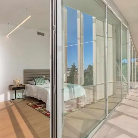 Chalet En Barcelona Villa