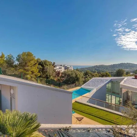 Chalet En Barcelona Villa