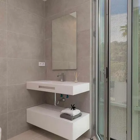 Villa Chalet En Barcelona